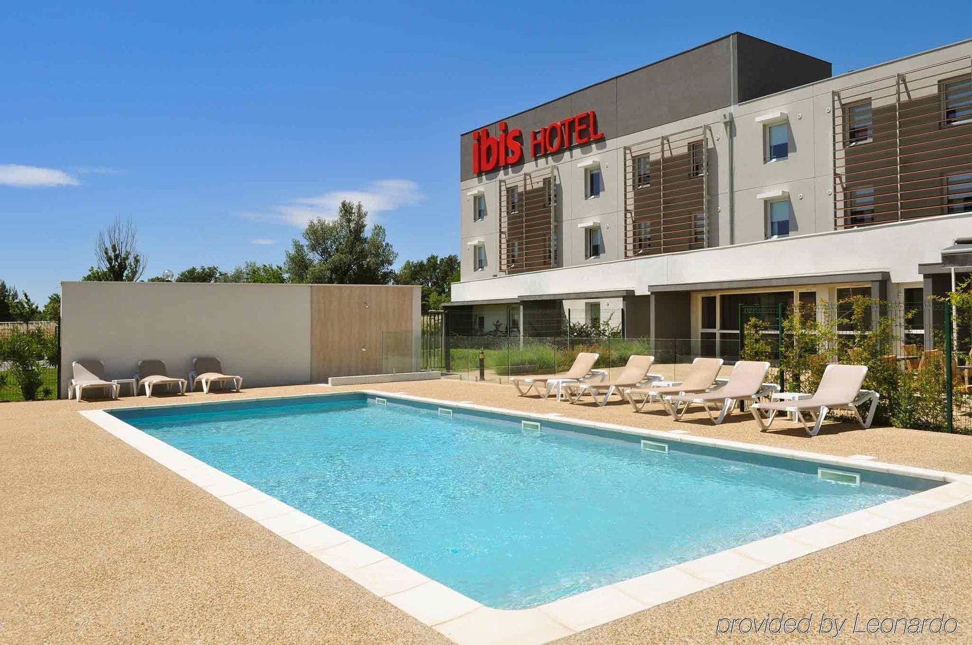 Hotel Ibis Istres Trigance Exterior foto